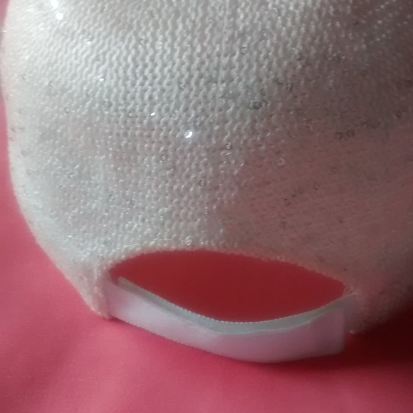 VEGAS Sports Wear Women’s Baseball Cap Hat - Picture 6 of 7